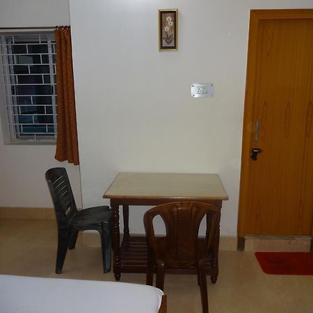 Harsh & Yash Guest House Bodh Gaya Exterior foto