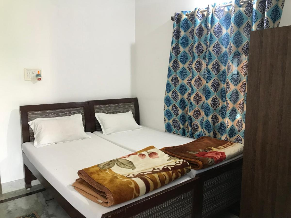 Harsh & Yash Guest House Bodh Gaya Exterior foto