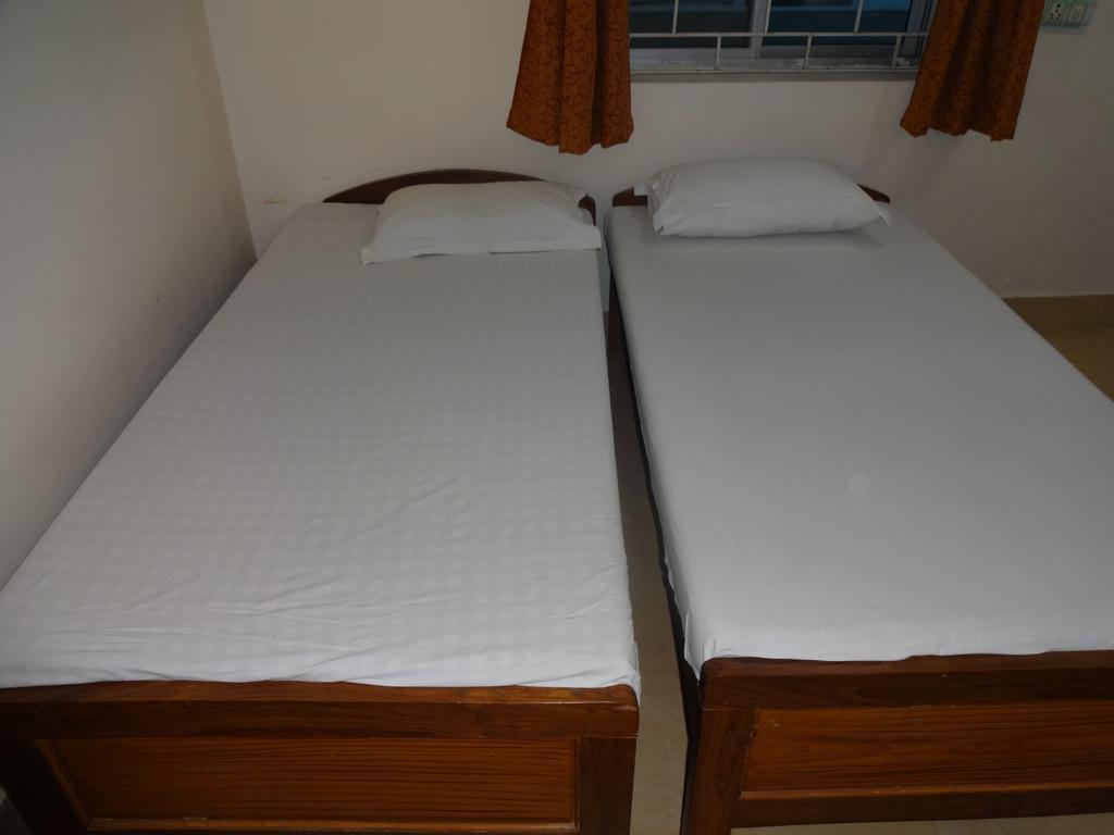 Harsh & Yash Guest House Bodh Gaya Habitación foto